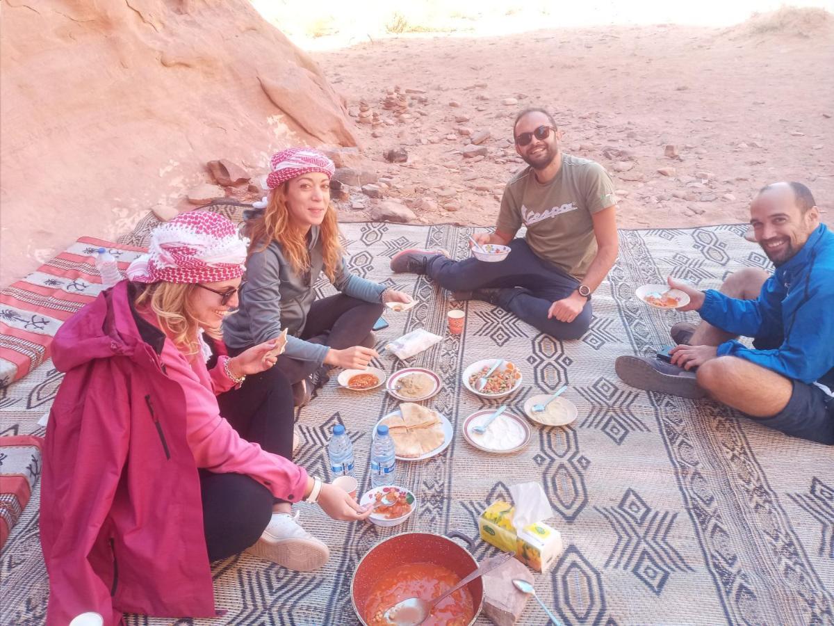 Joy Of Life Bed & Breakfast Wadi Rum Bagian luar foto