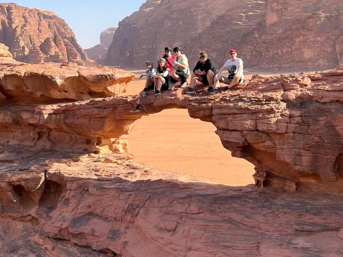 Joy Of Life Bed & Breakfast Wadi Rum Bagian luar foto