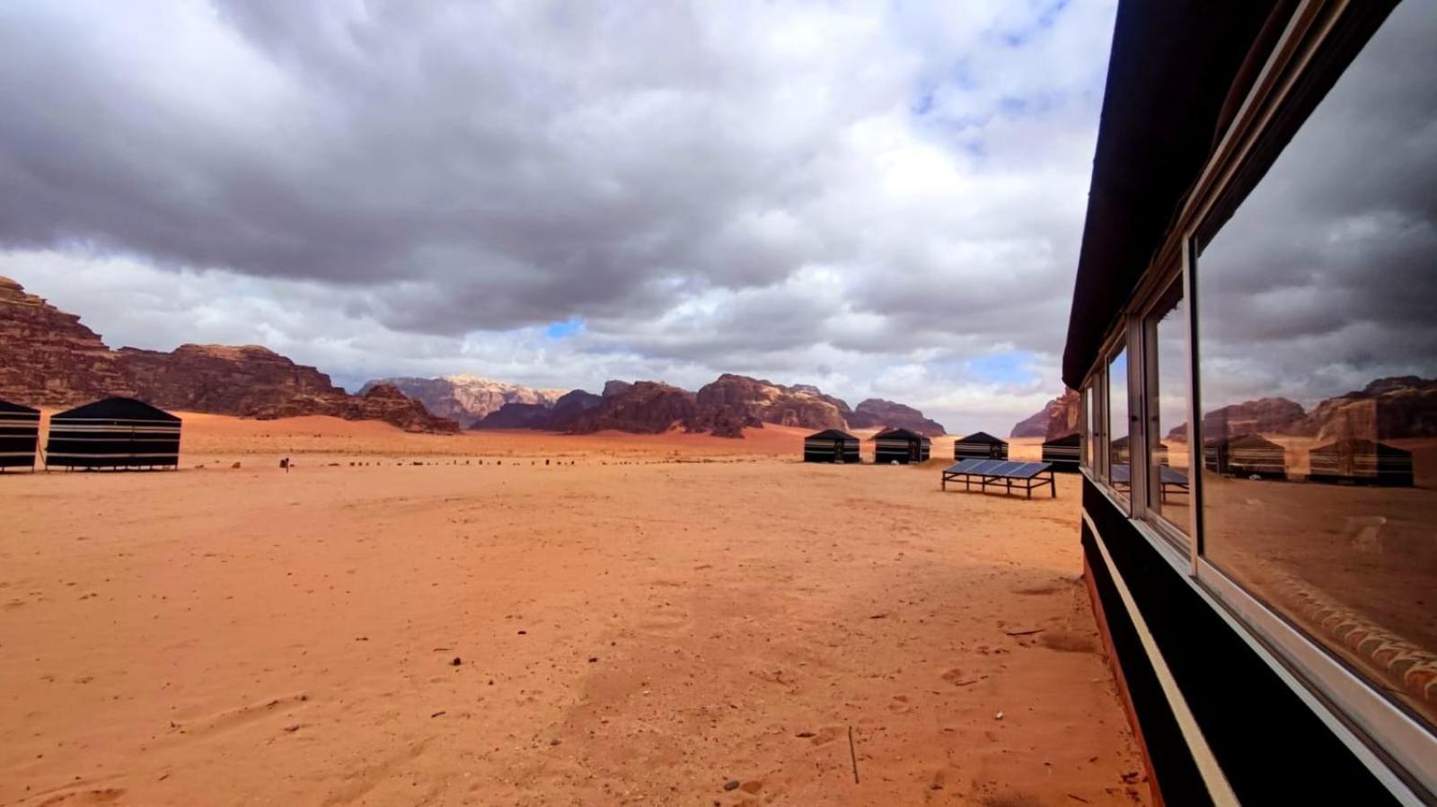 Joy Of Life Bed & Breakfast Wadi Rum Bagian luar foto